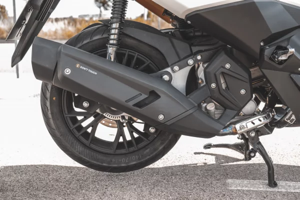 SCOOTER MITT GTS 330 - Image 3